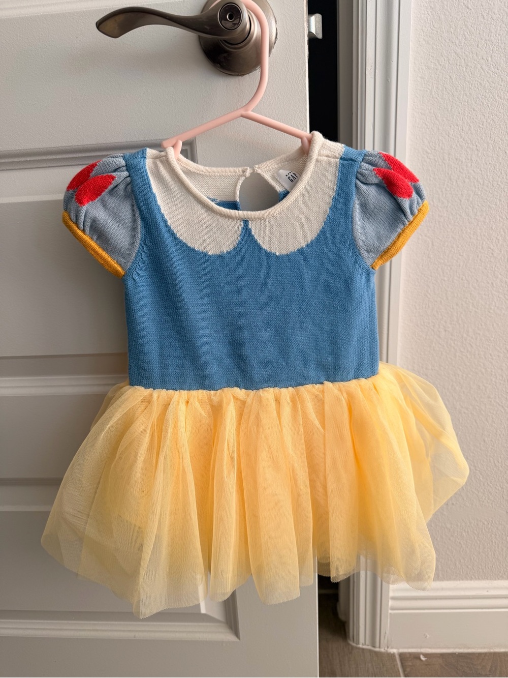 Baby gap Snow White Disney dress 6-12months NWT